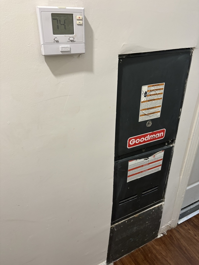 1425 N 43 Avenue, Stone Park, IL 60165