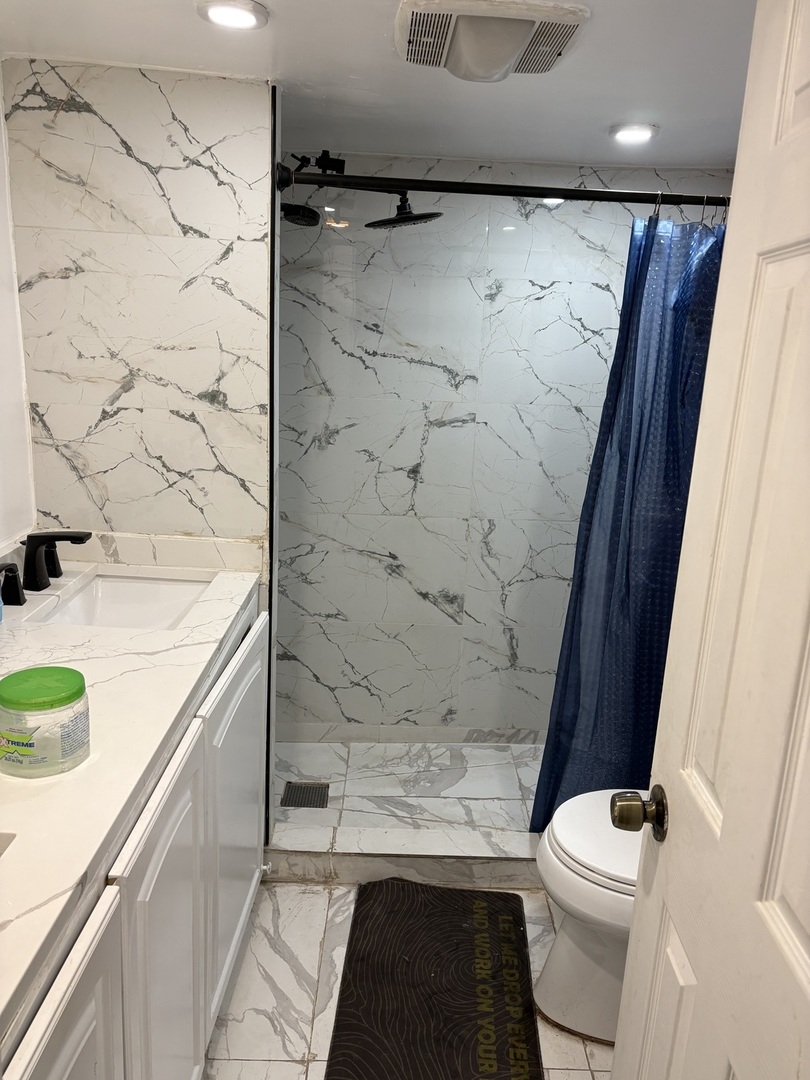 1425 N 43 Avenue, Stone Park, IL 60165