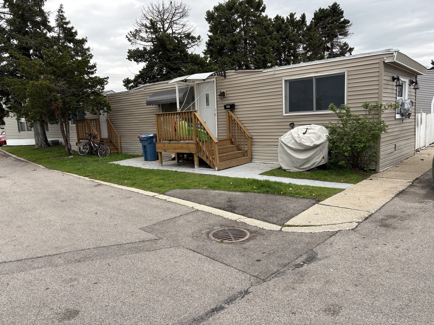 1425 N 43 Avenue, Stone Park, IL 60165