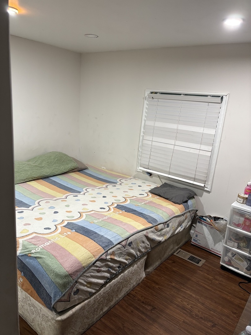 1425 N 43 Avenue, Stone Park, IL 60165