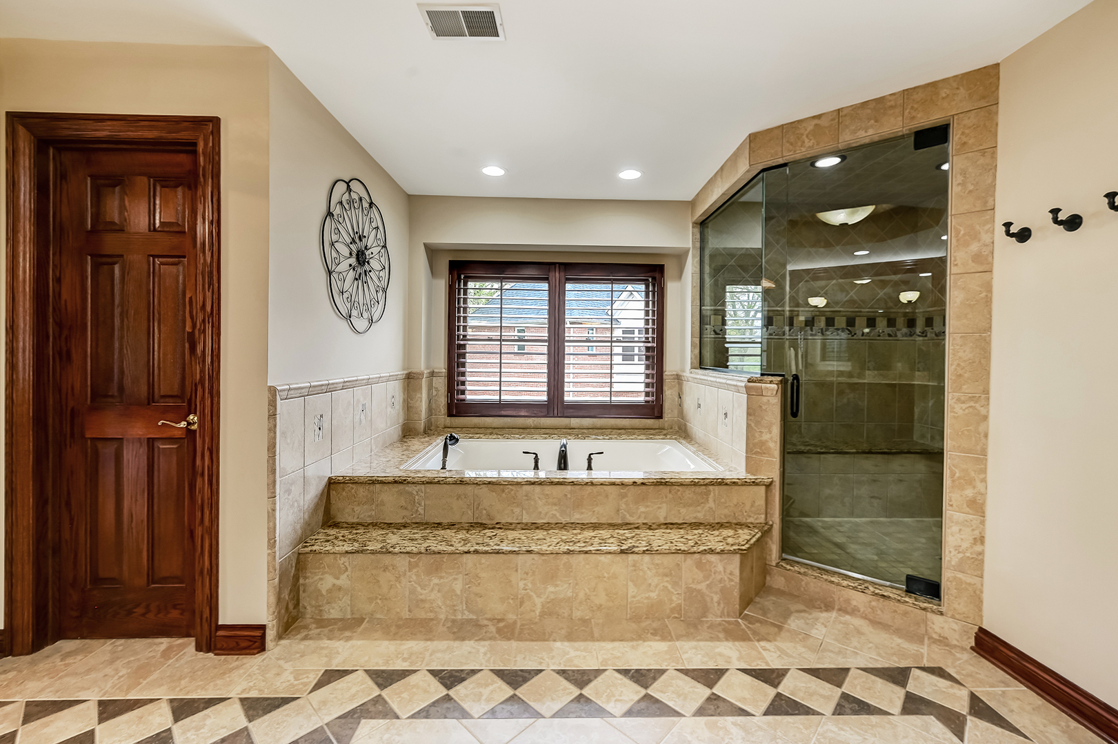 1801 Kelly Court, Darien, IL 60561