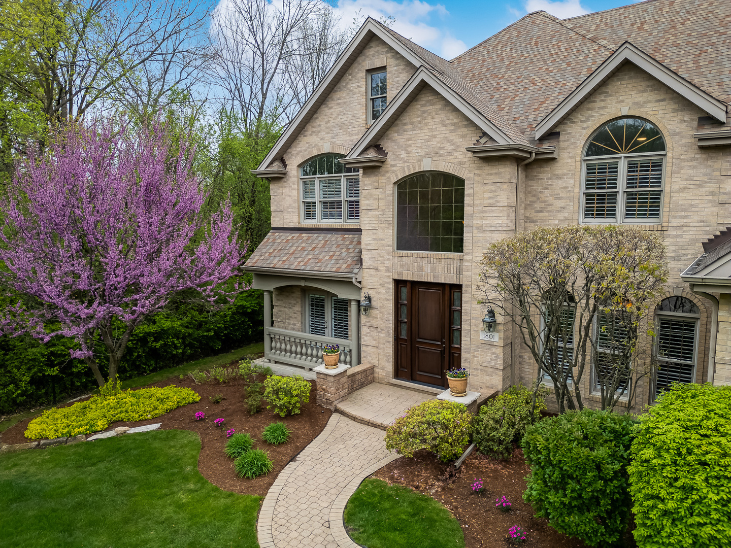 1801 Kelly Court, Darien, IL 60561