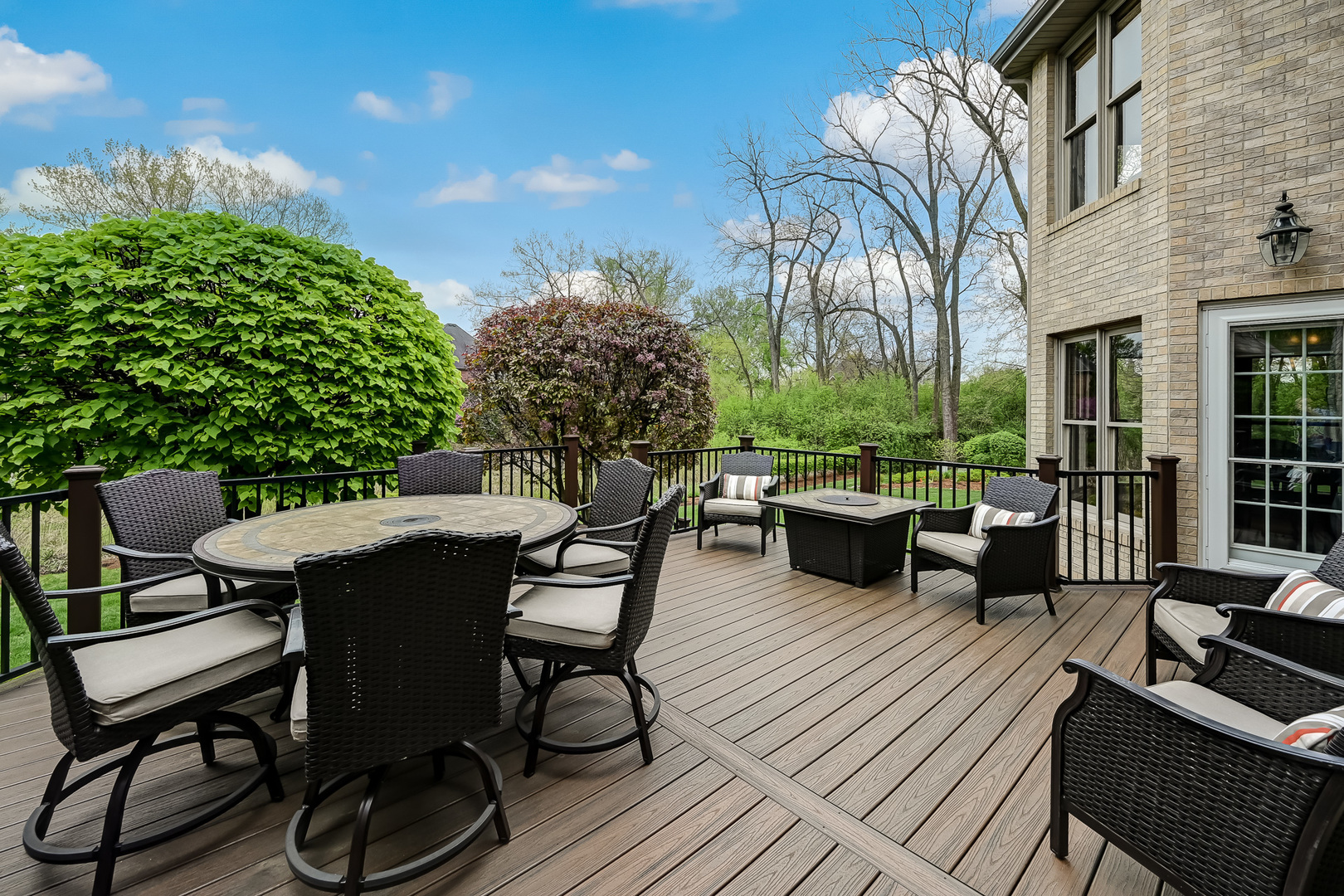 1801 Kelly Court, Darien, IL 60561