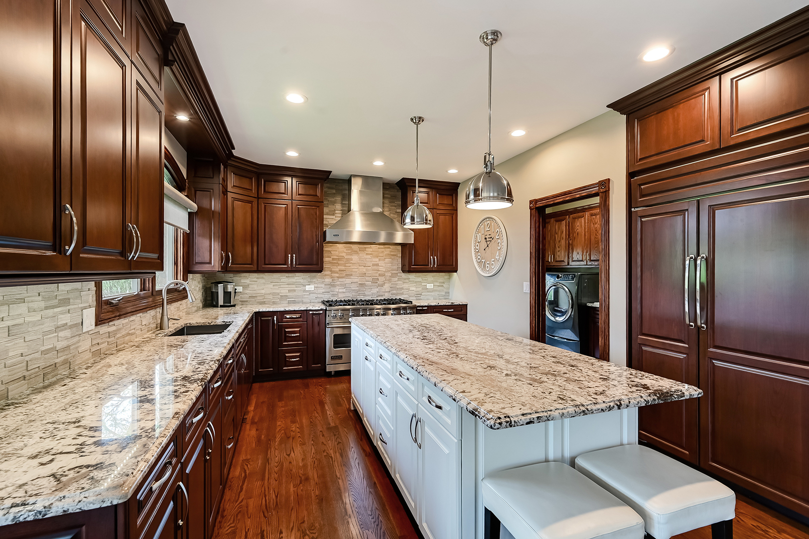 1801 Kelly Court, Darien, IL 60561