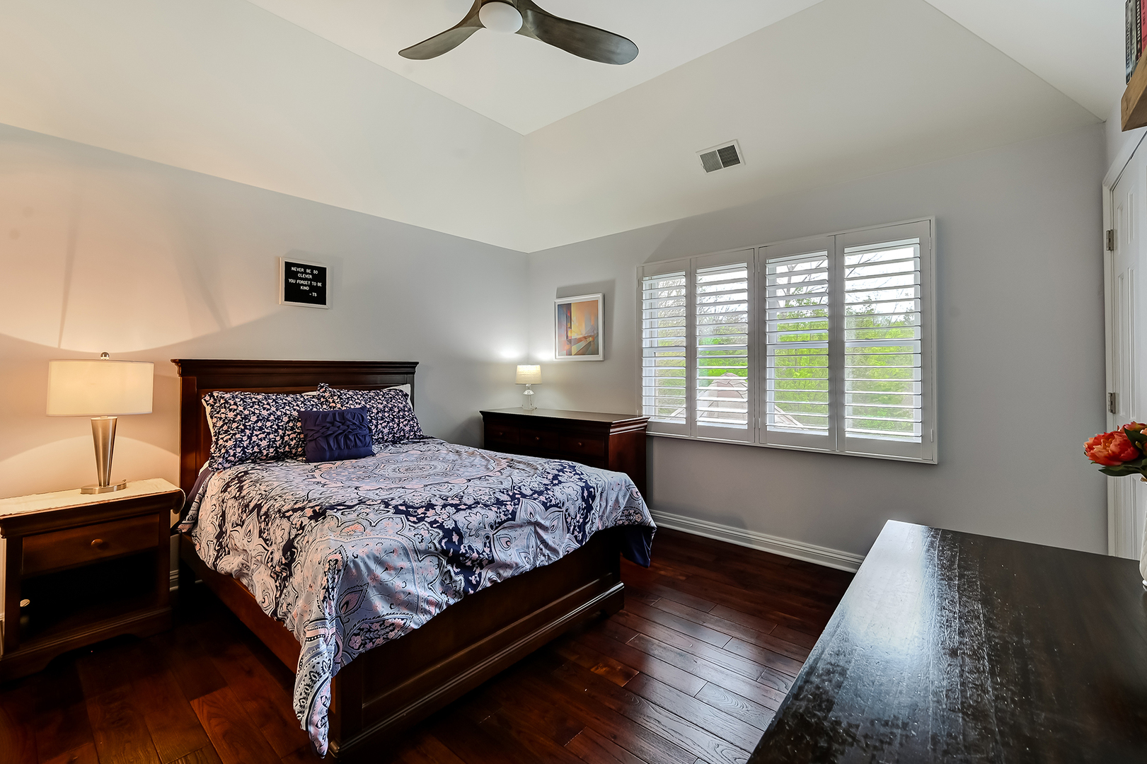 1801 Kelly Court, Darien, IL 60561