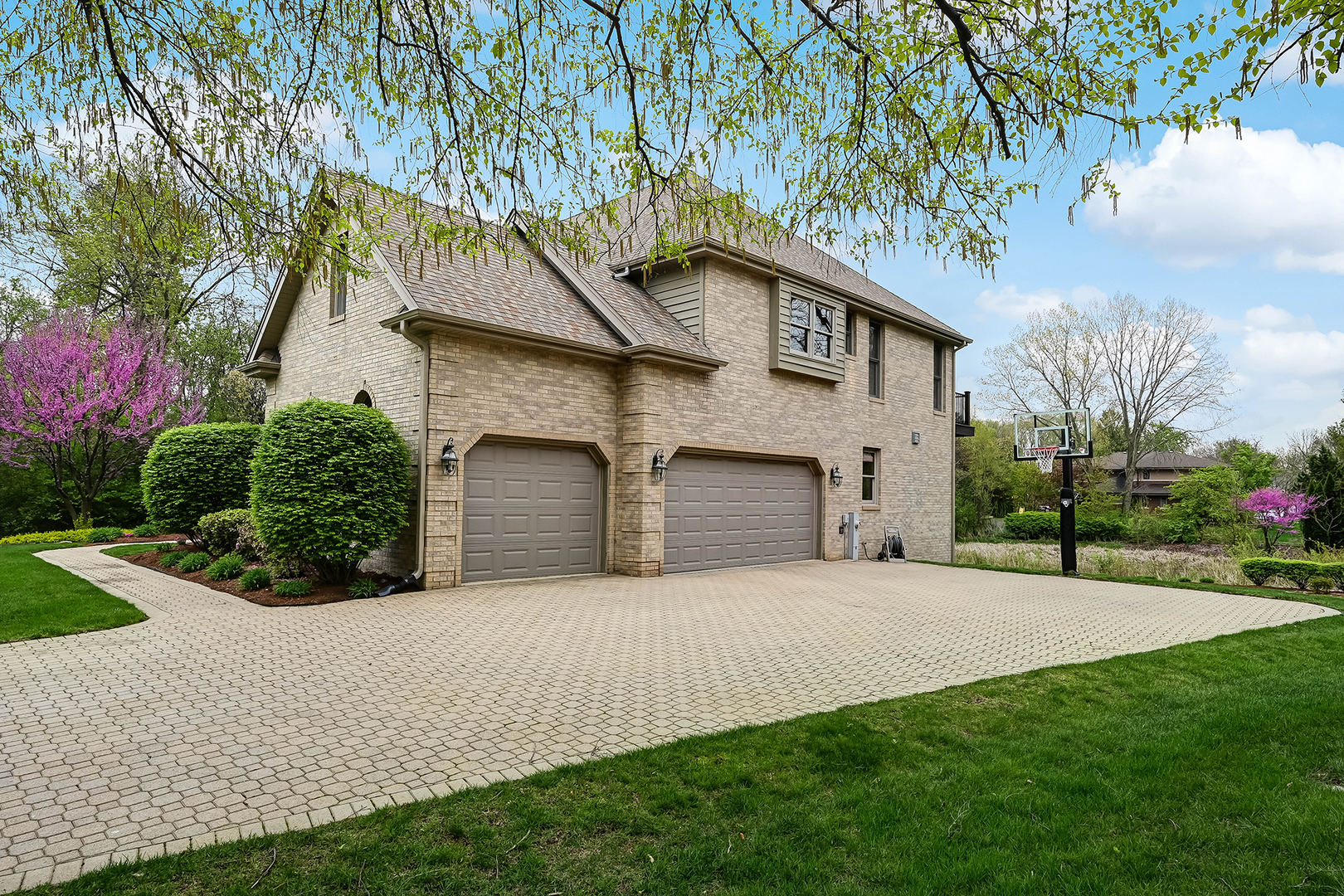 1801 Kelly Court, Darien, IL 60561