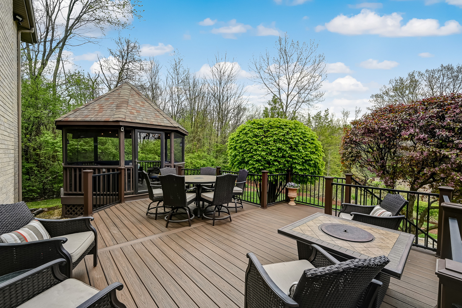 1801 Kelly Court, Darien, IL 60561