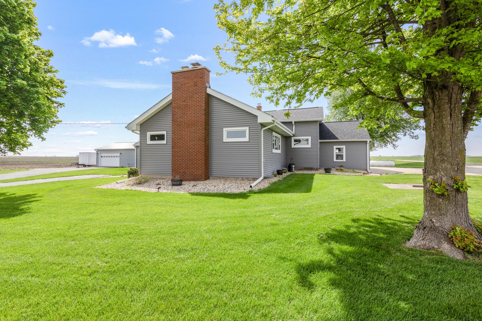 4698 E 17th. Road, Leland, IL 60531