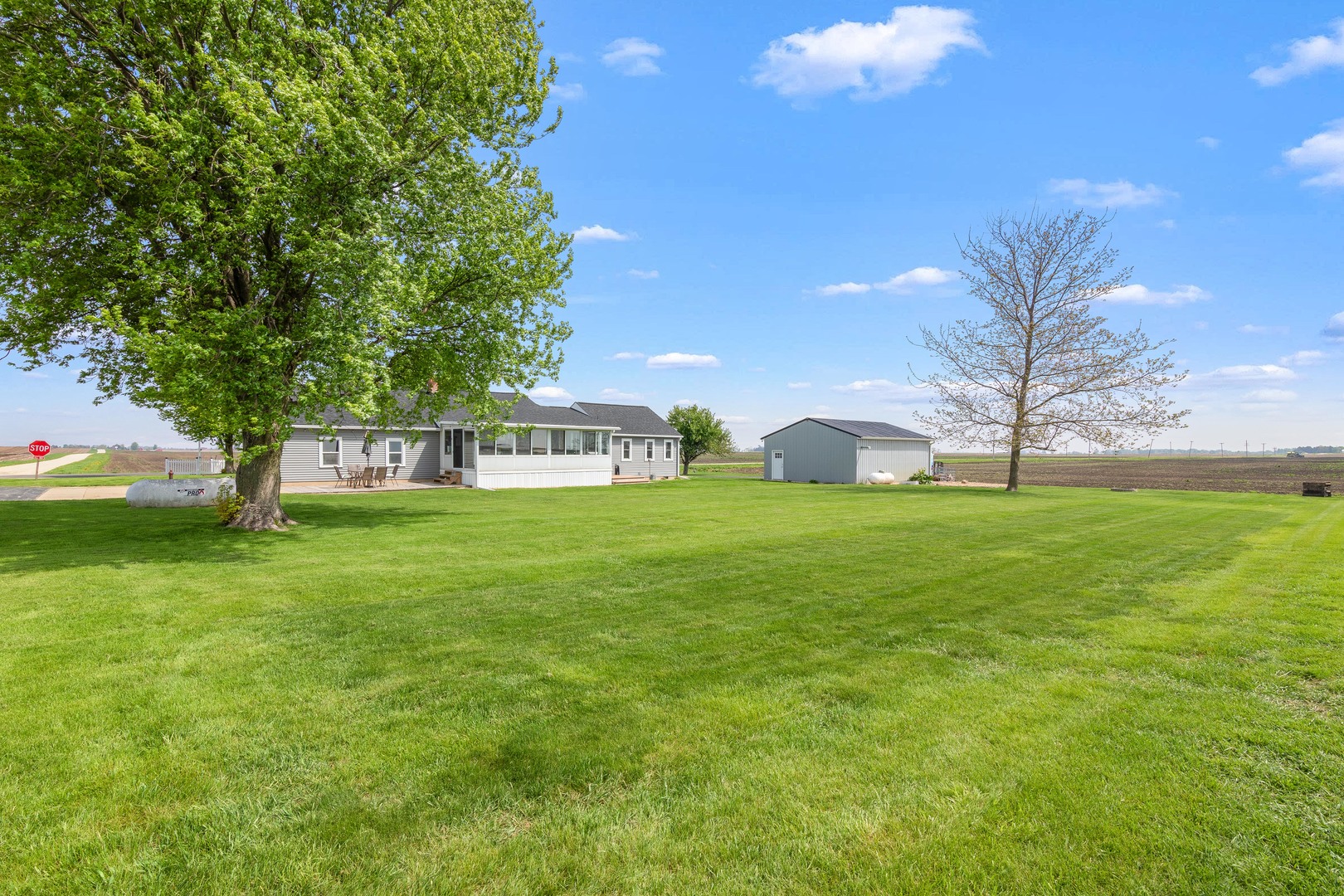 4698 E 17th. Road, Leland, IL 60531