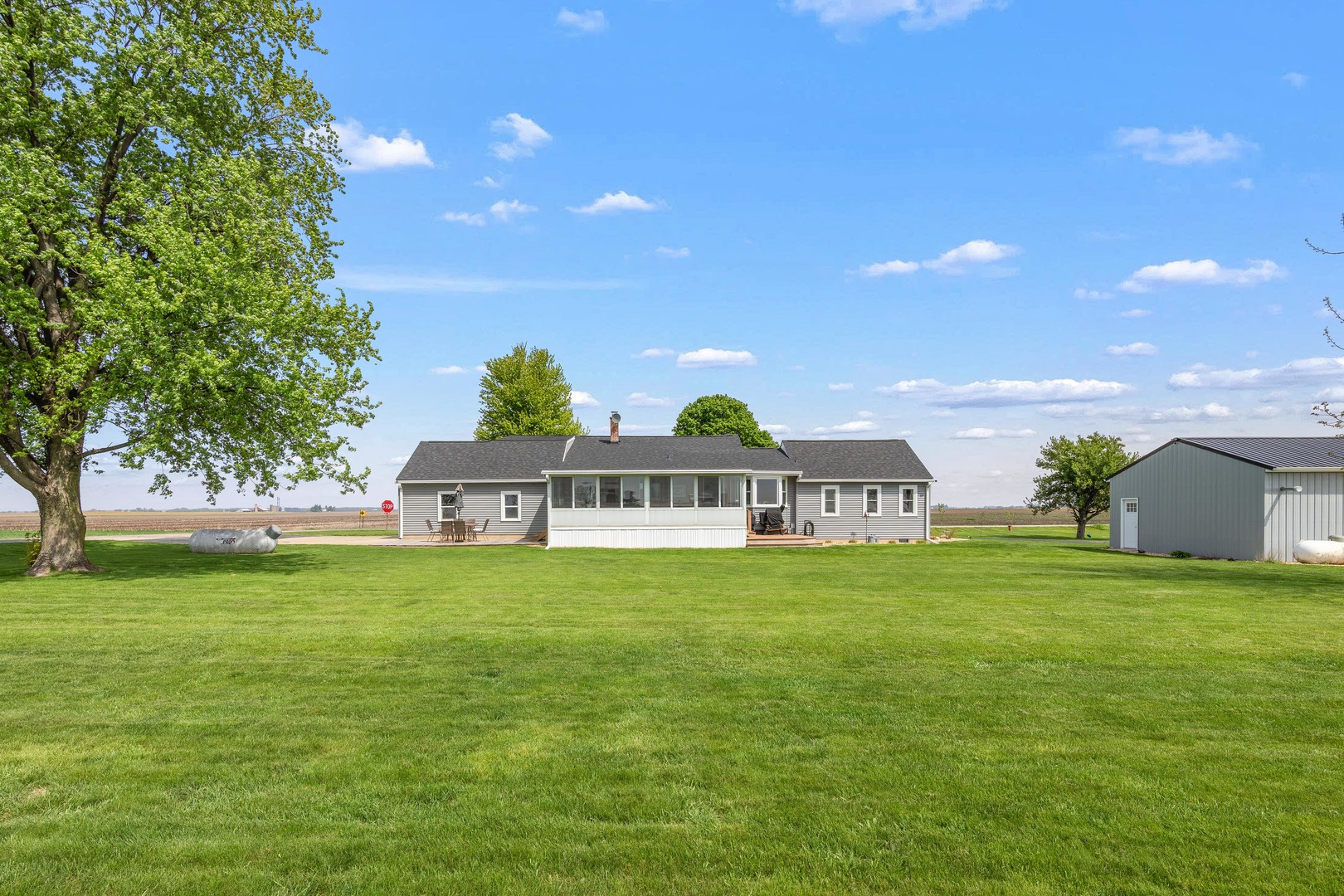 4698 E 17th. Road, Leland, IL 60531