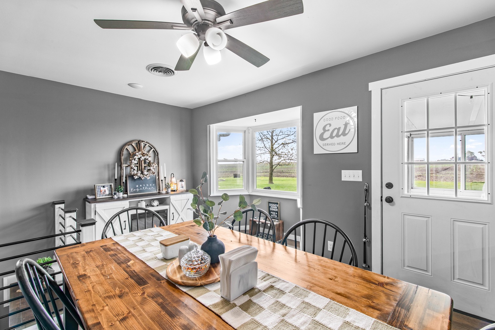 4698 E 17th. Road, Leland, IL 60531