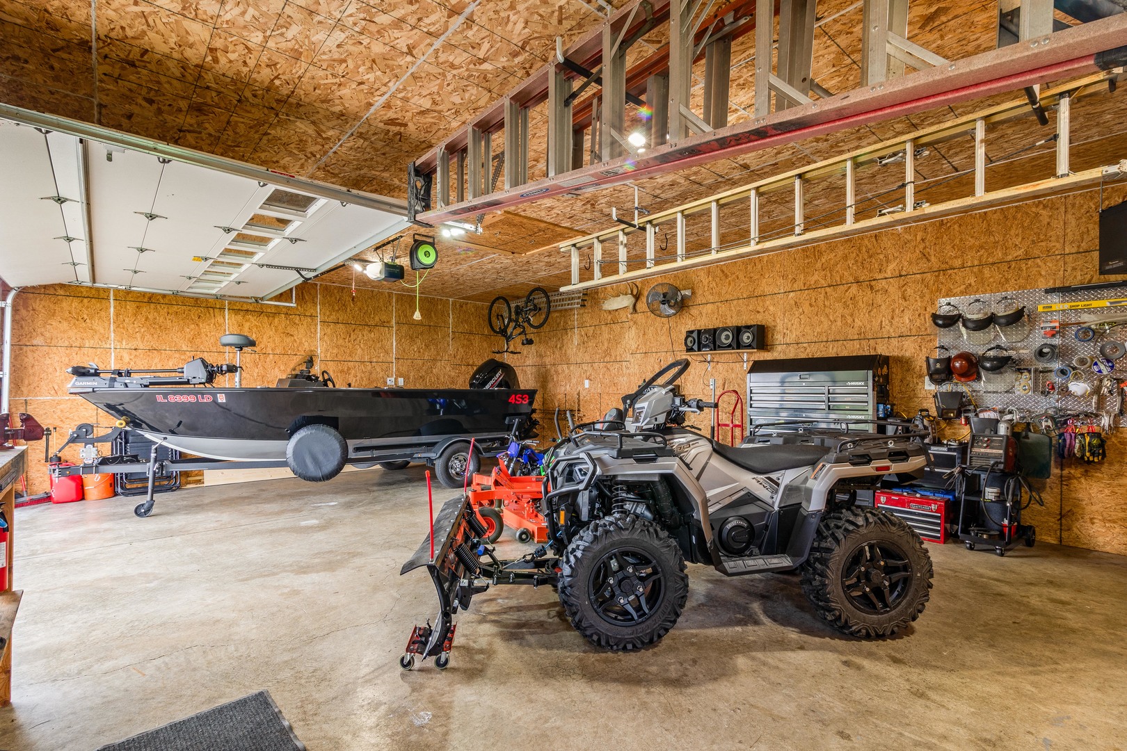 4698 E 17th. Road, Leland, IL 60531