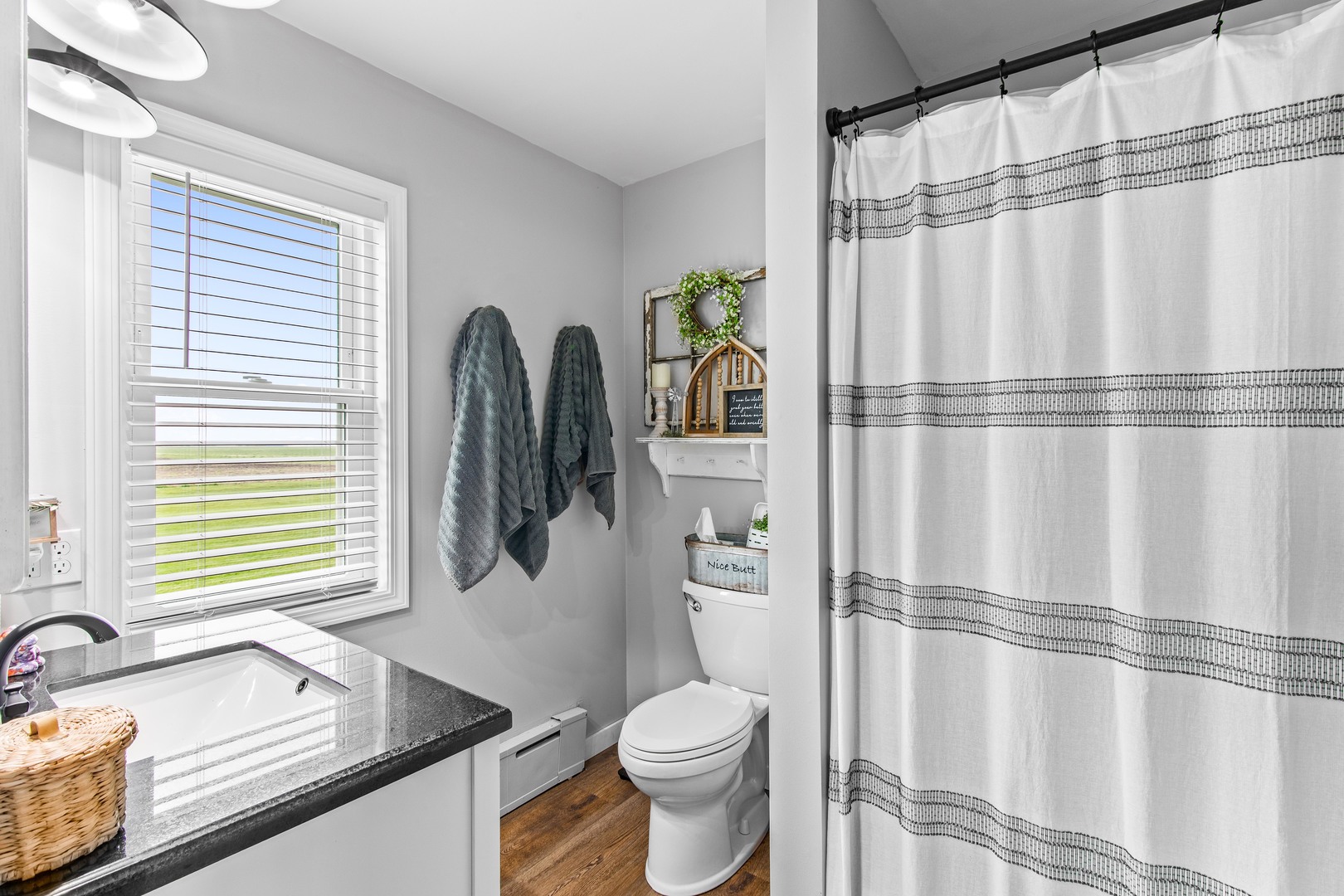 4698 E 17th. Road, Leland, IL 60531