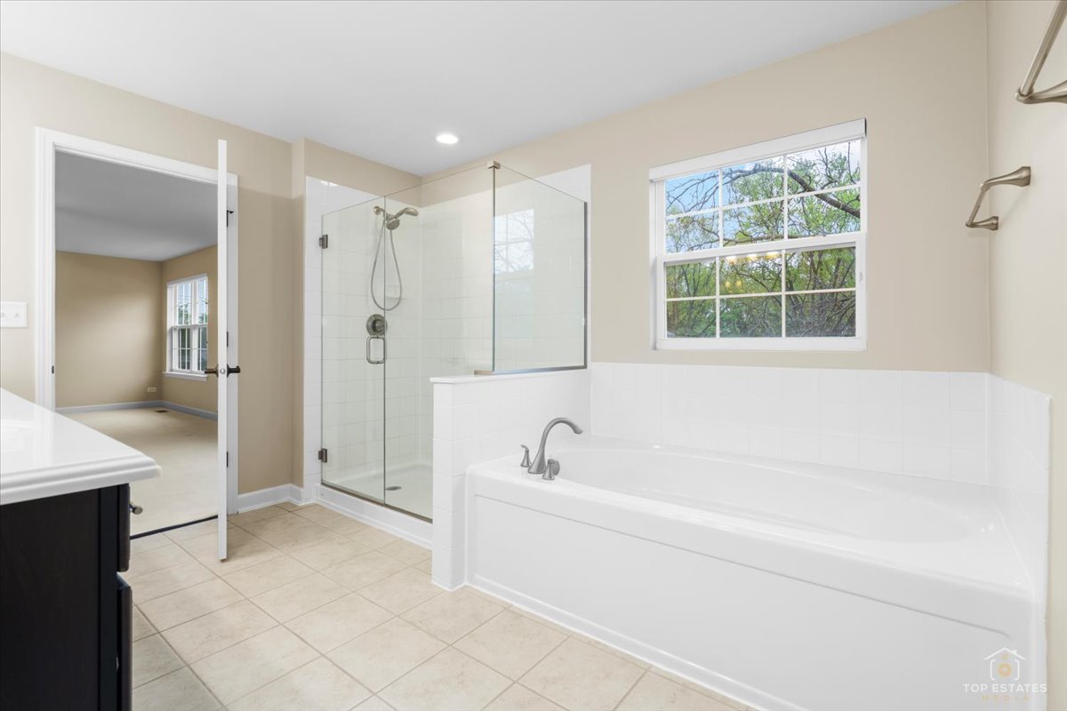 1551 E Olive Street, Palatine, IL 60074