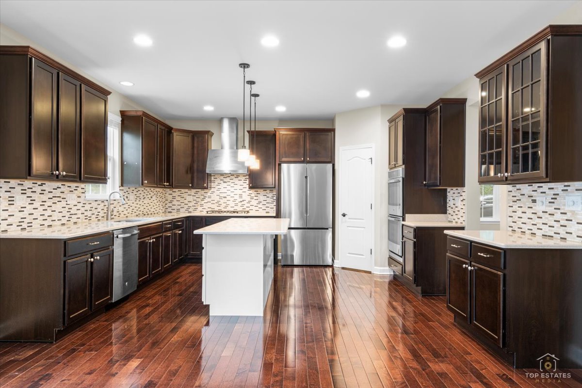 1551 E Olive Street, Palatine, IL 60074