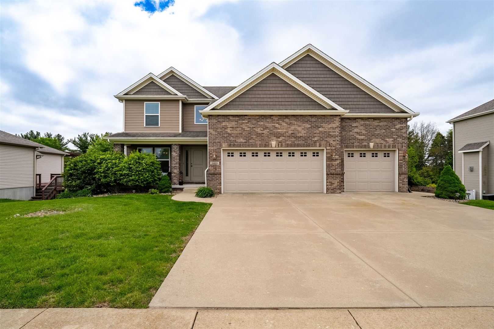 5403 Ferryman Road, Bloomington, IL 61705