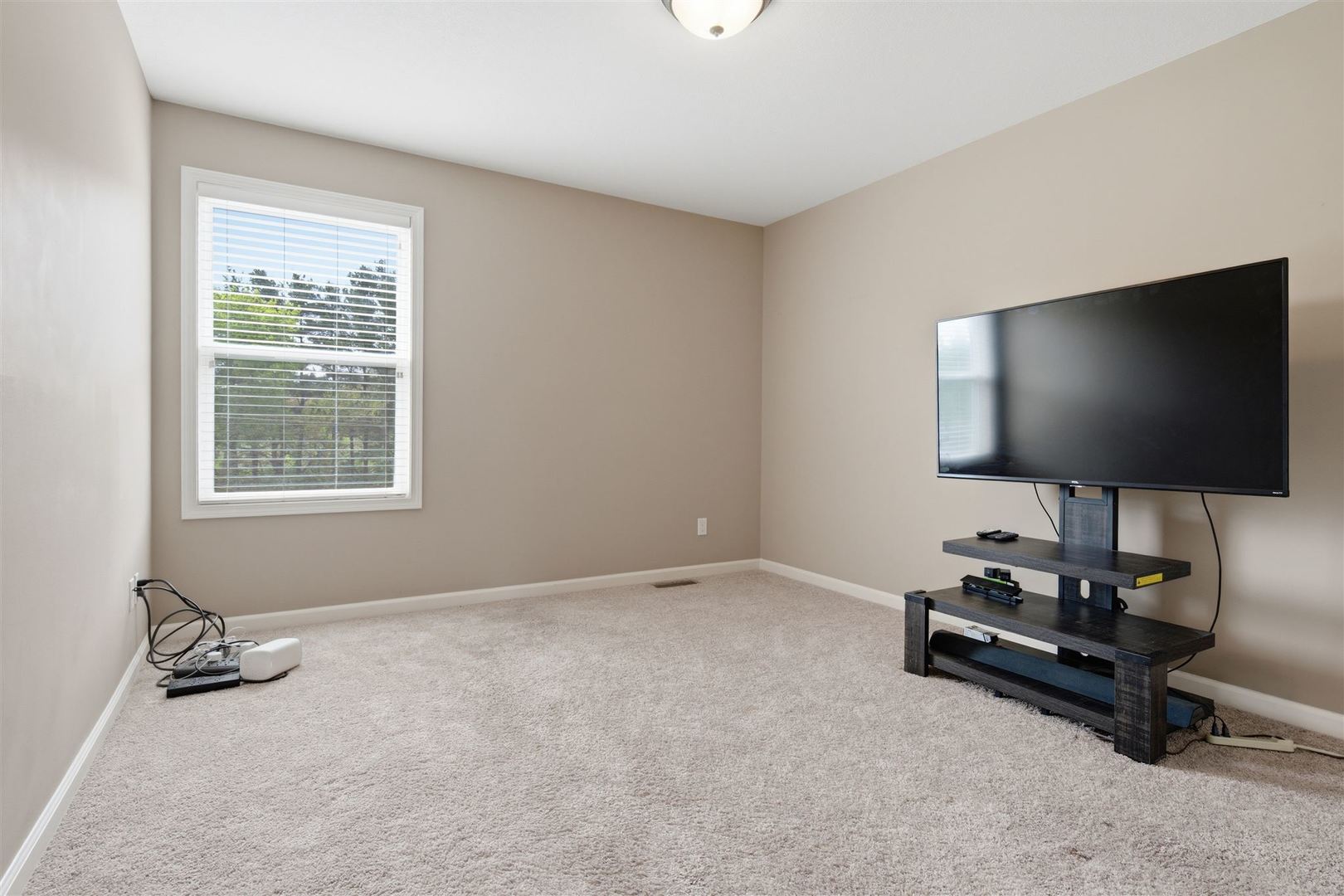 5403 Ferryman Road, Bloomington, IL 61705