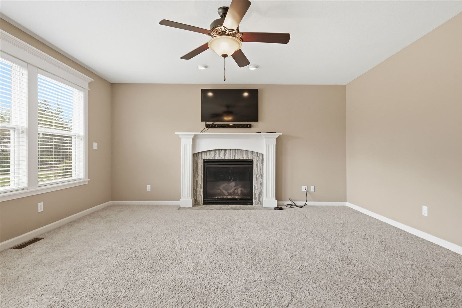 5403 Ferryman Road, Bloomington, IL 61705