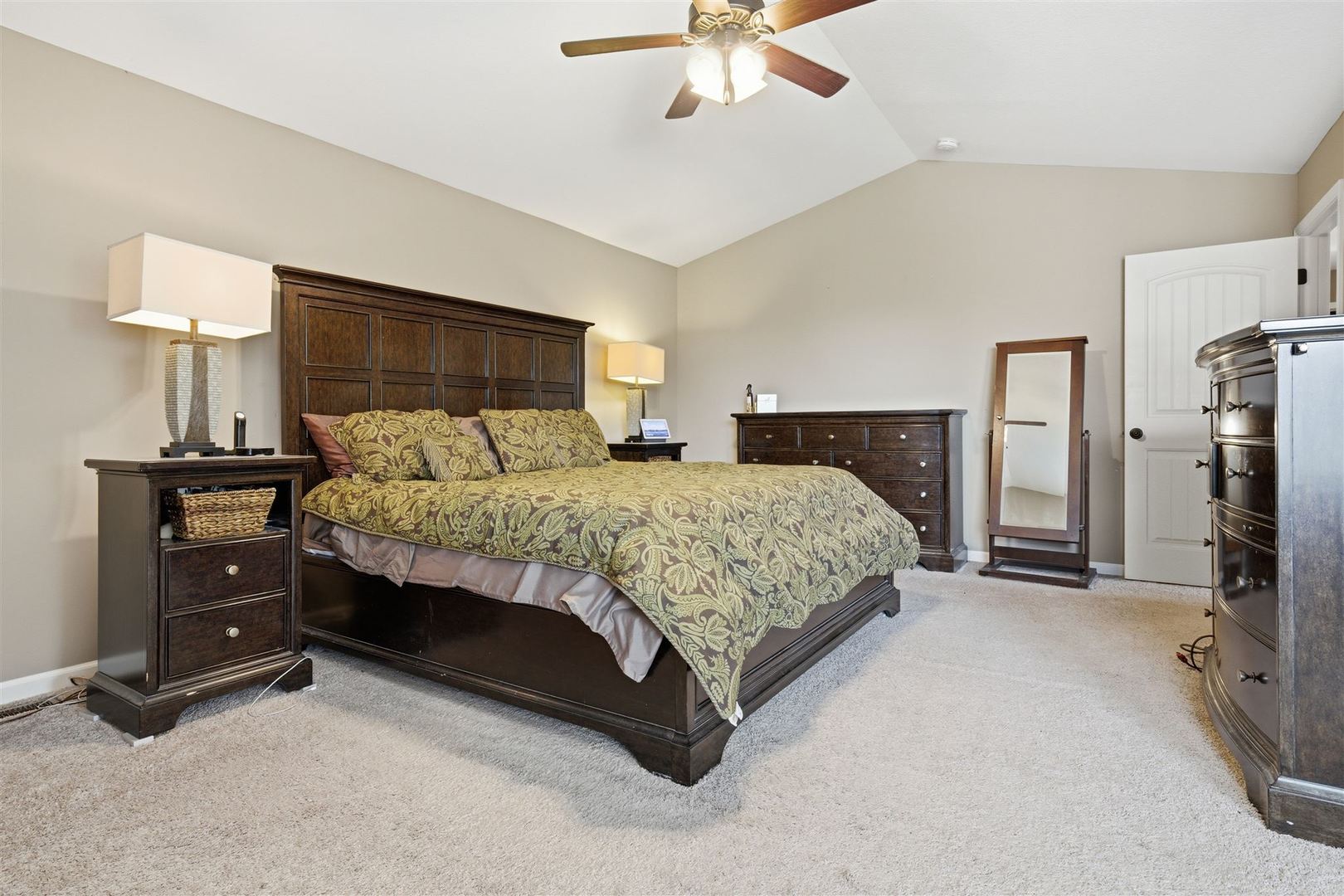 5403 Ferryman Road, Bloomington, IL 61705