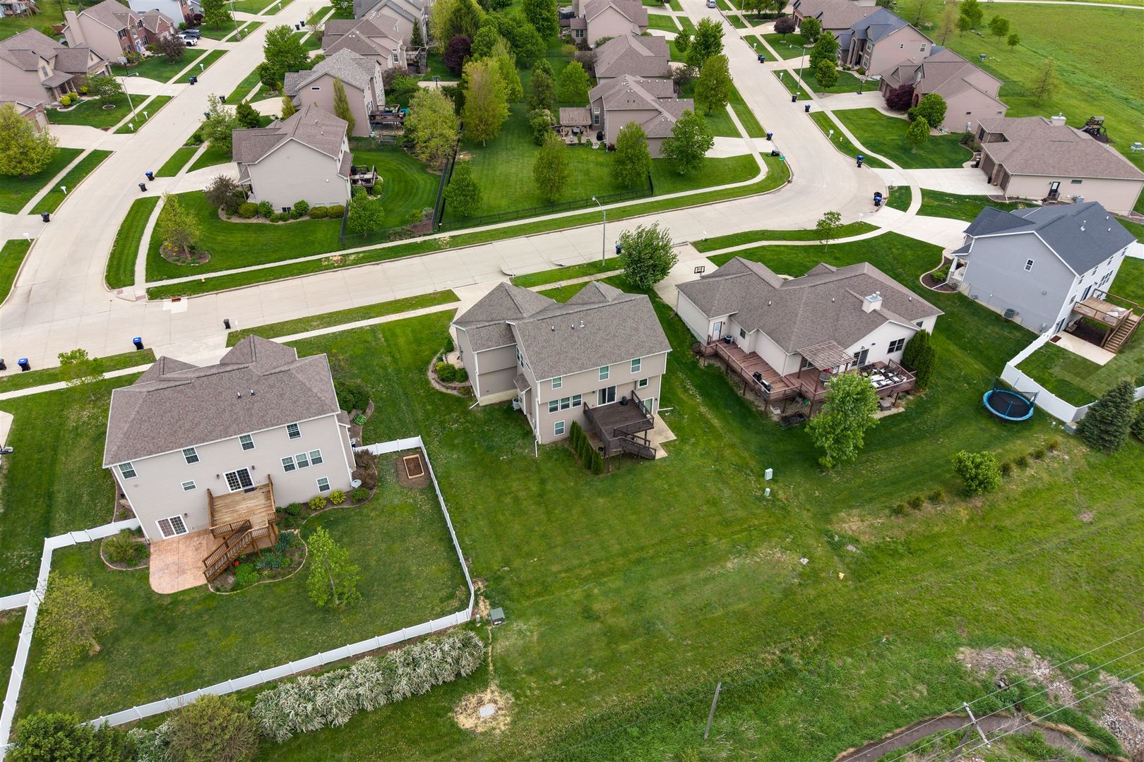 5403 Ferryman Road, Bloomington, IL 61705