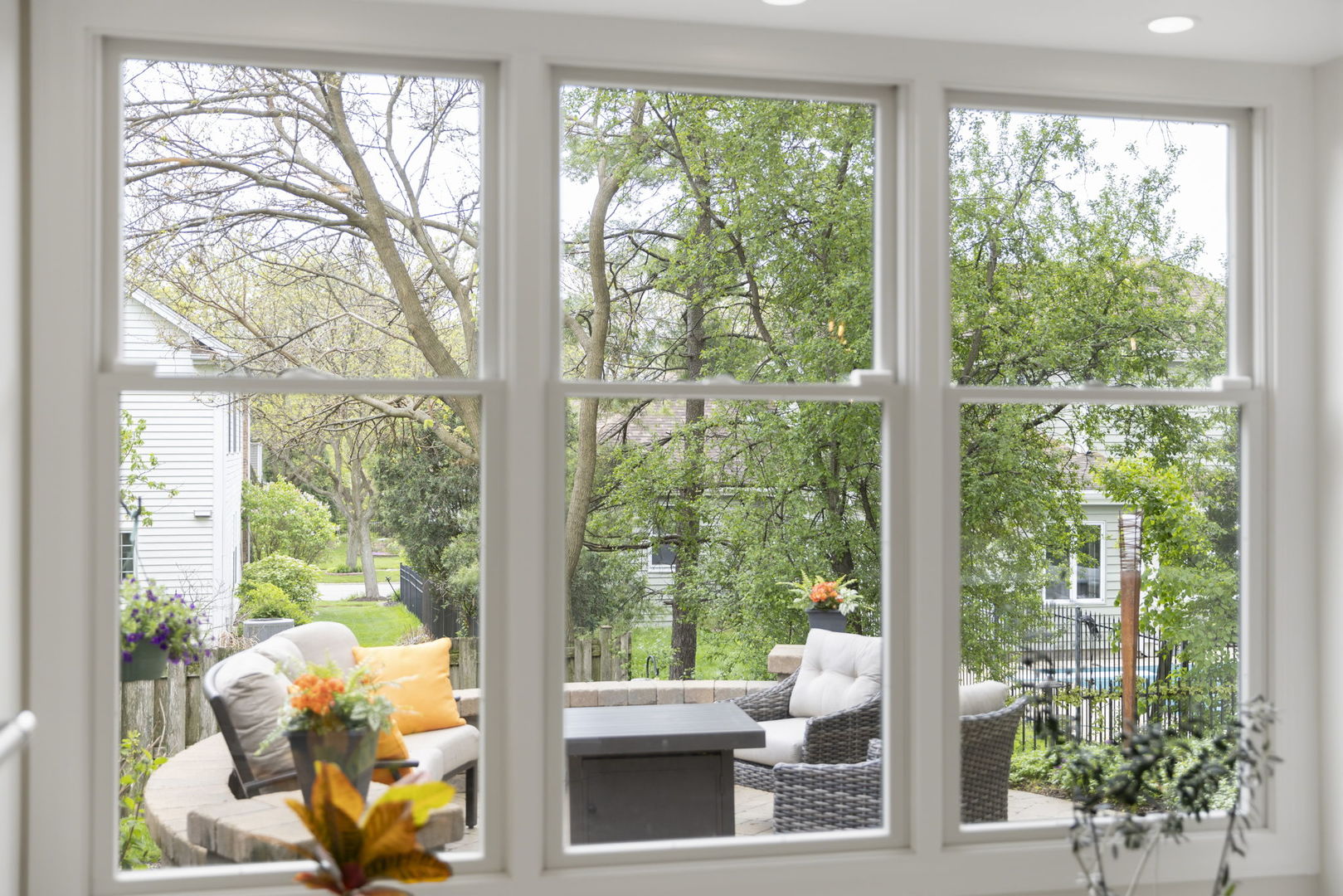 1921 Wexford Circle, Wheaton, IL 60189