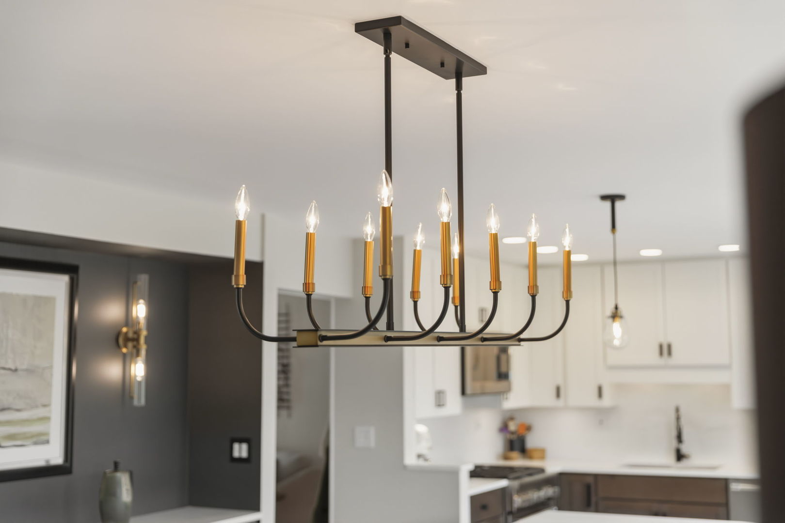 1921 Wexford Circle, Wheaton, IL 60189