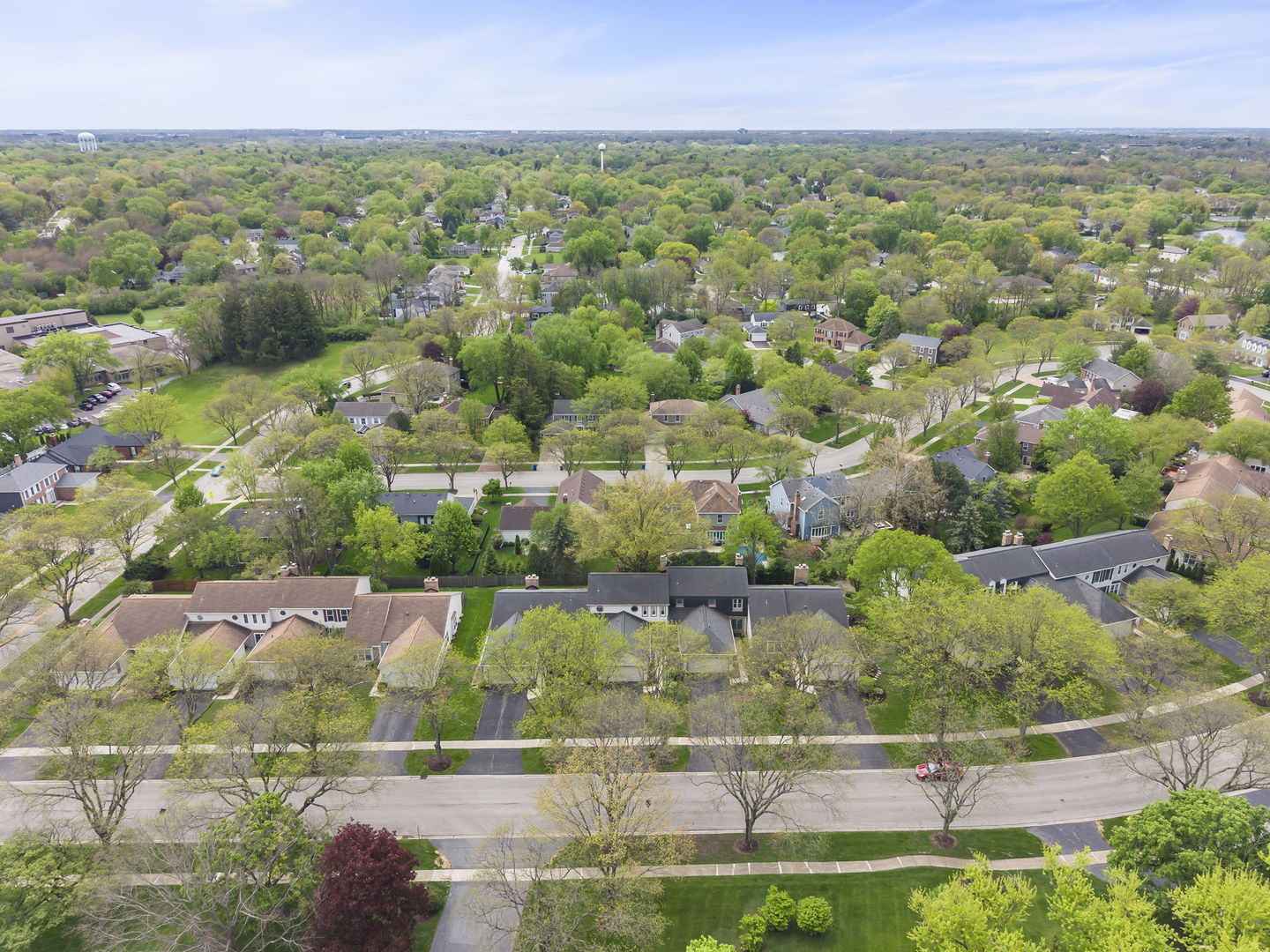 1921 Wexford Circle, Wheaton, IL 60189