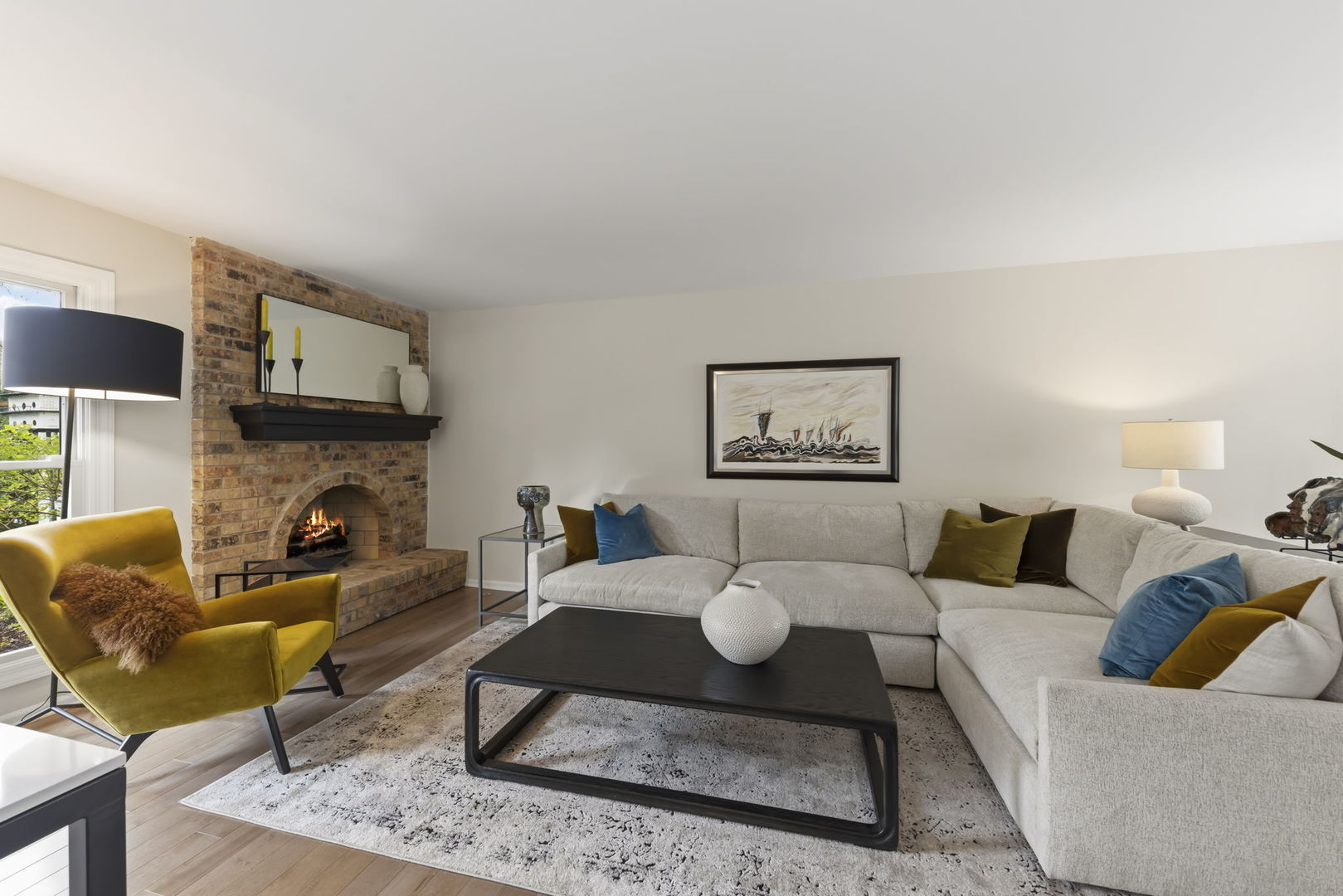 1921 Wexford Circle, Wheaton, IL 60189