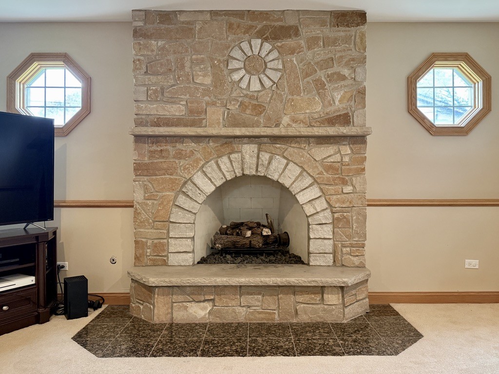 8017 Oak Park Avenue, Burbank, IL 60459