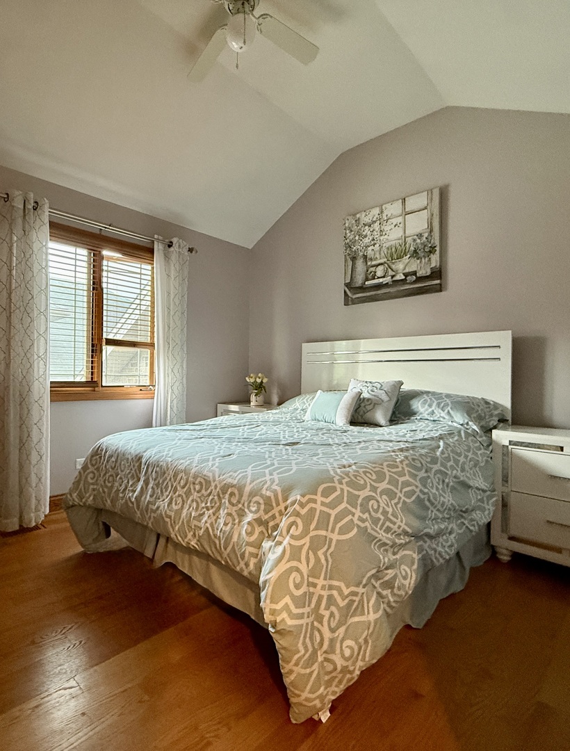 8017 Oak Park Avenue, Burbank, IL 60459