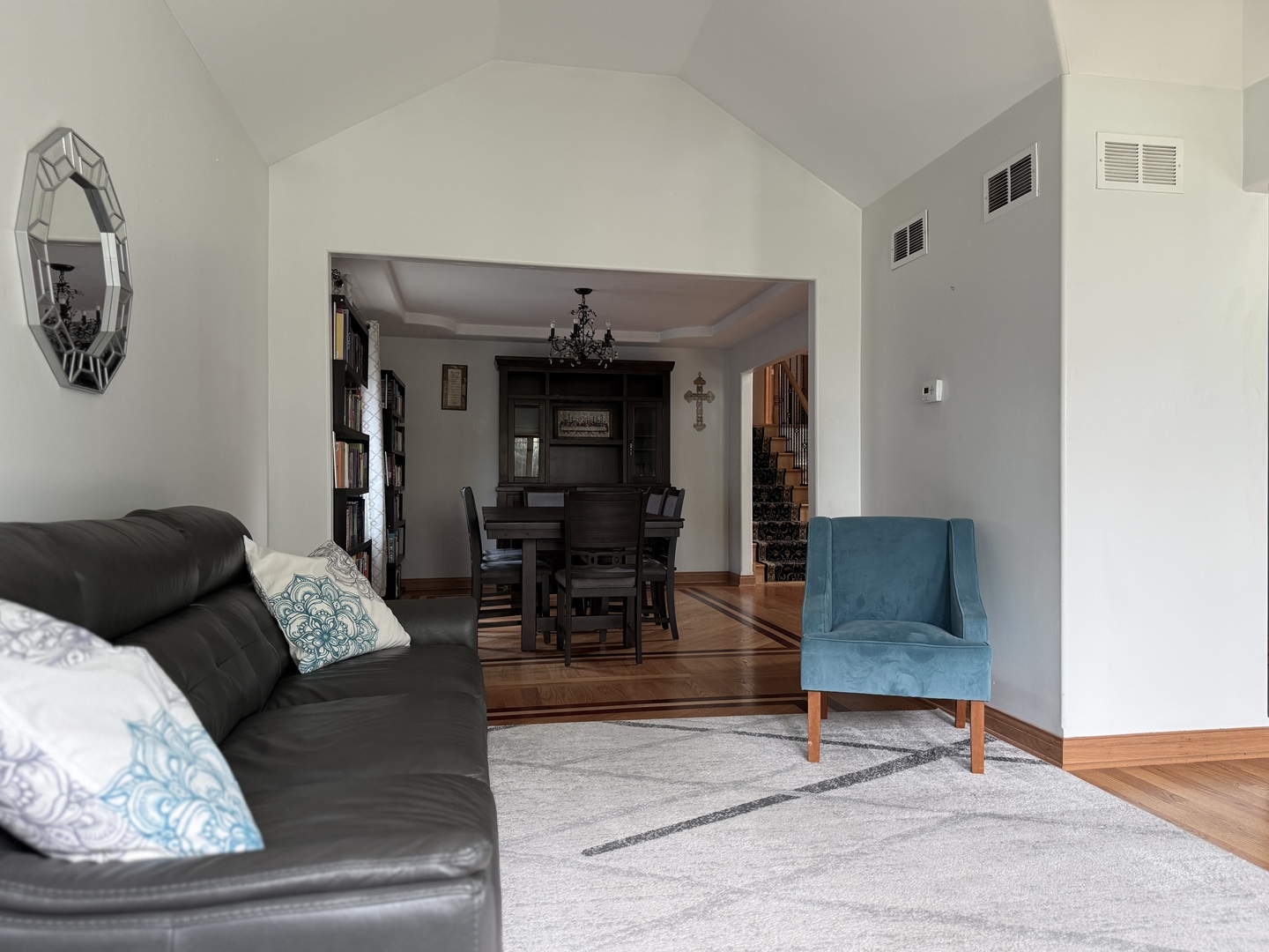 8017 Oak Park Avenue, Burbank, IL 60459