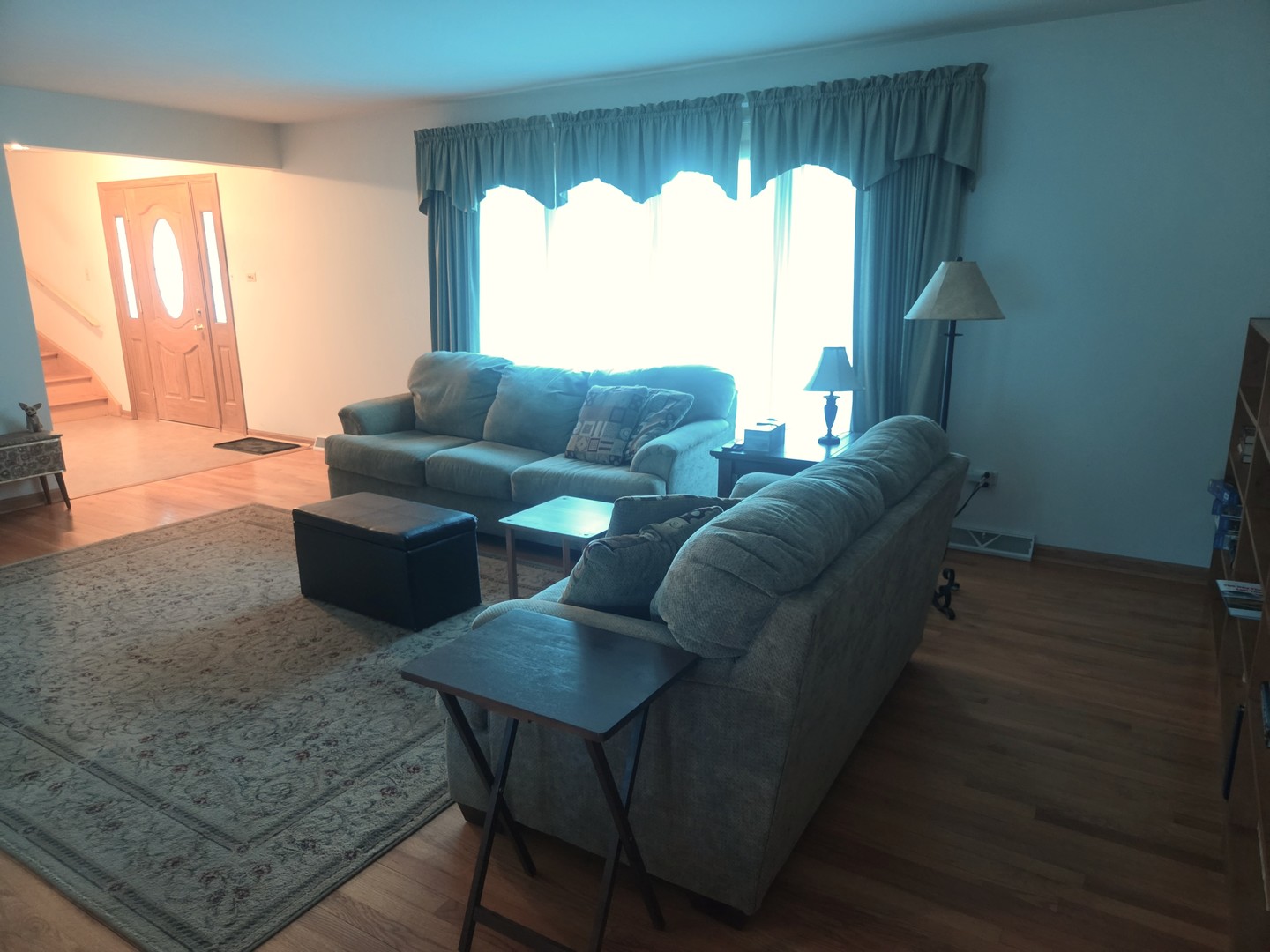 18W193 Holly Avenue, Darien, IL 60561