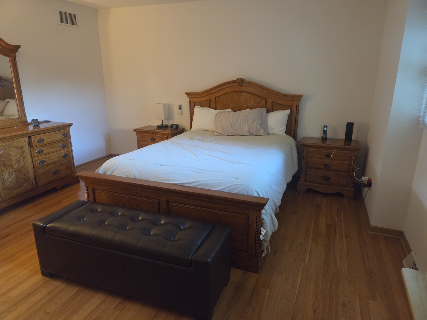 18W193 Holly Avenue, Darien, IL 60561