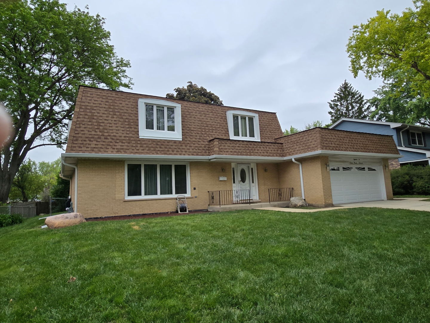 18W193 Holly Avenue, Darien, IL 60561