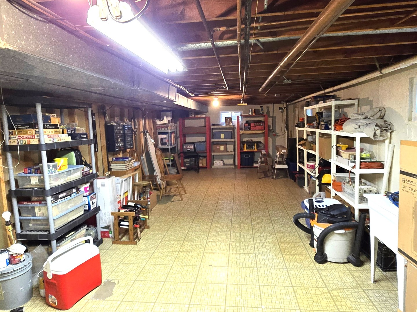 18W193 Holly Avenue, Darien, IL 60561