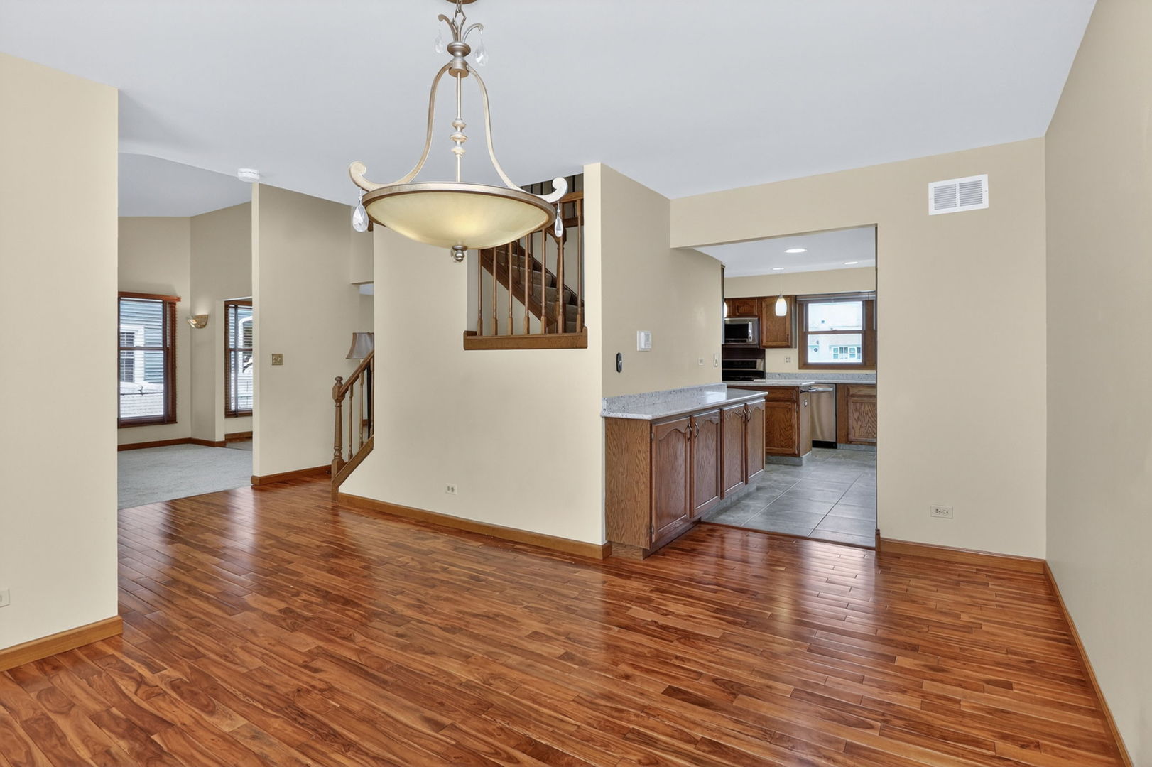 1694 Hampshire Drive, Elk Grove Village, IL 60007