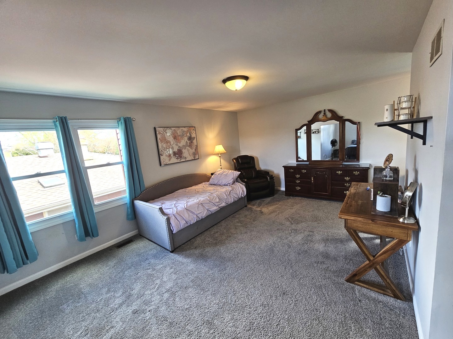 506 Shenandoah Trail, Elgin, IL 60123