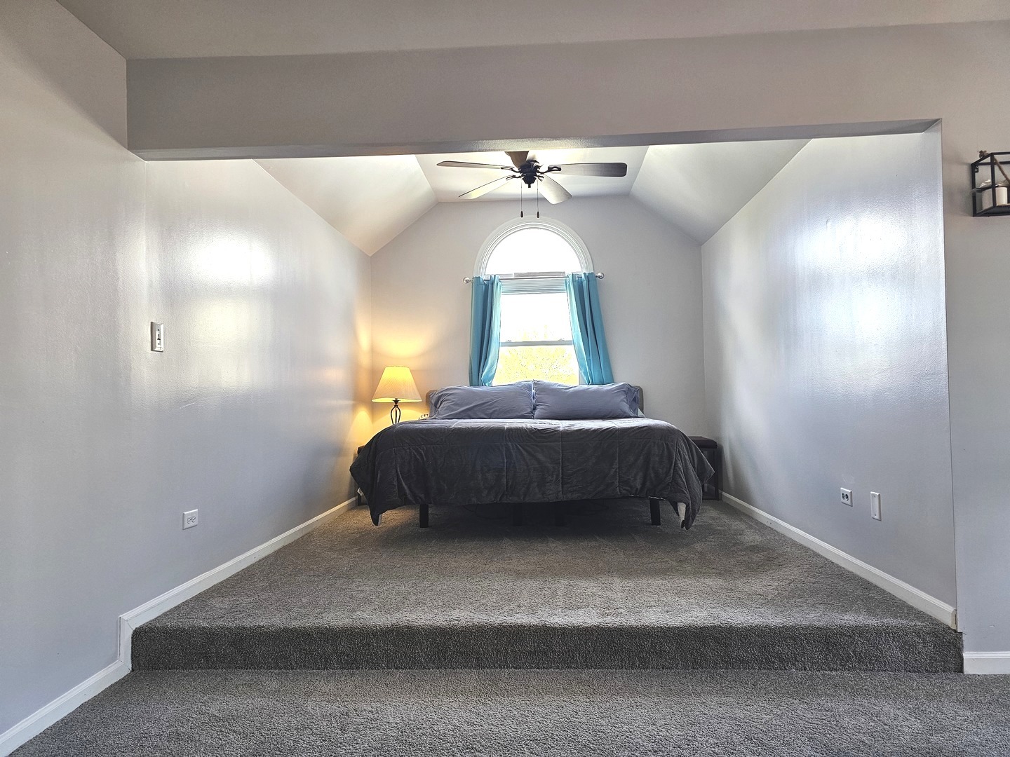 506 Shenandoah Trail, Elgin, IL 60123