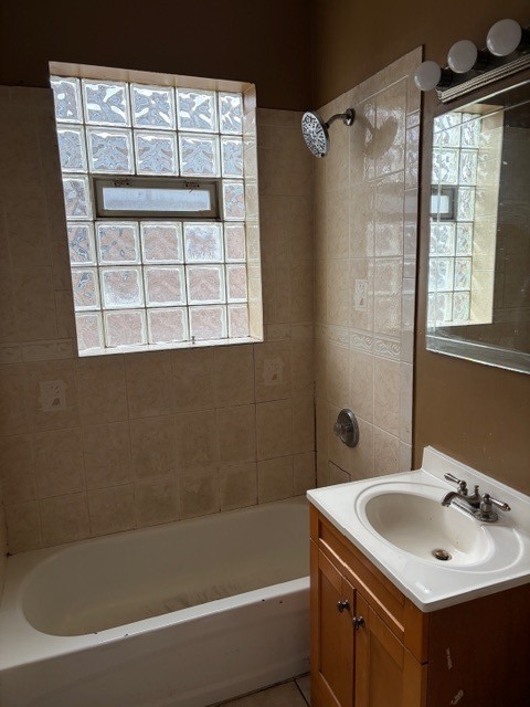 7920 S Lafayette Street, Chicago, IL 60620