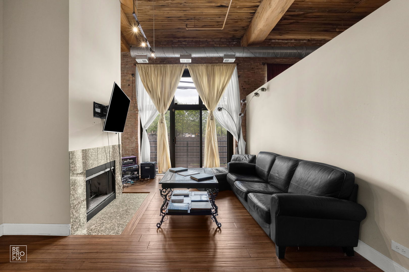 1525 S Michigan Avenue #107, Chicago, IL 60605