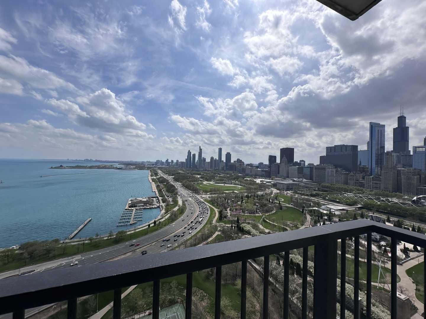 400 E Randolph Street #3405, Chicago, IL 60601