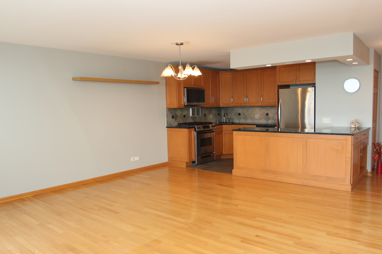 400 E Randolph Street #3405, Chicago, IL 60601