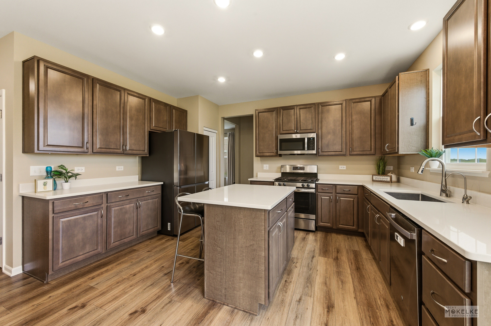 1303 Collins Drive, Elburn, IL 60119