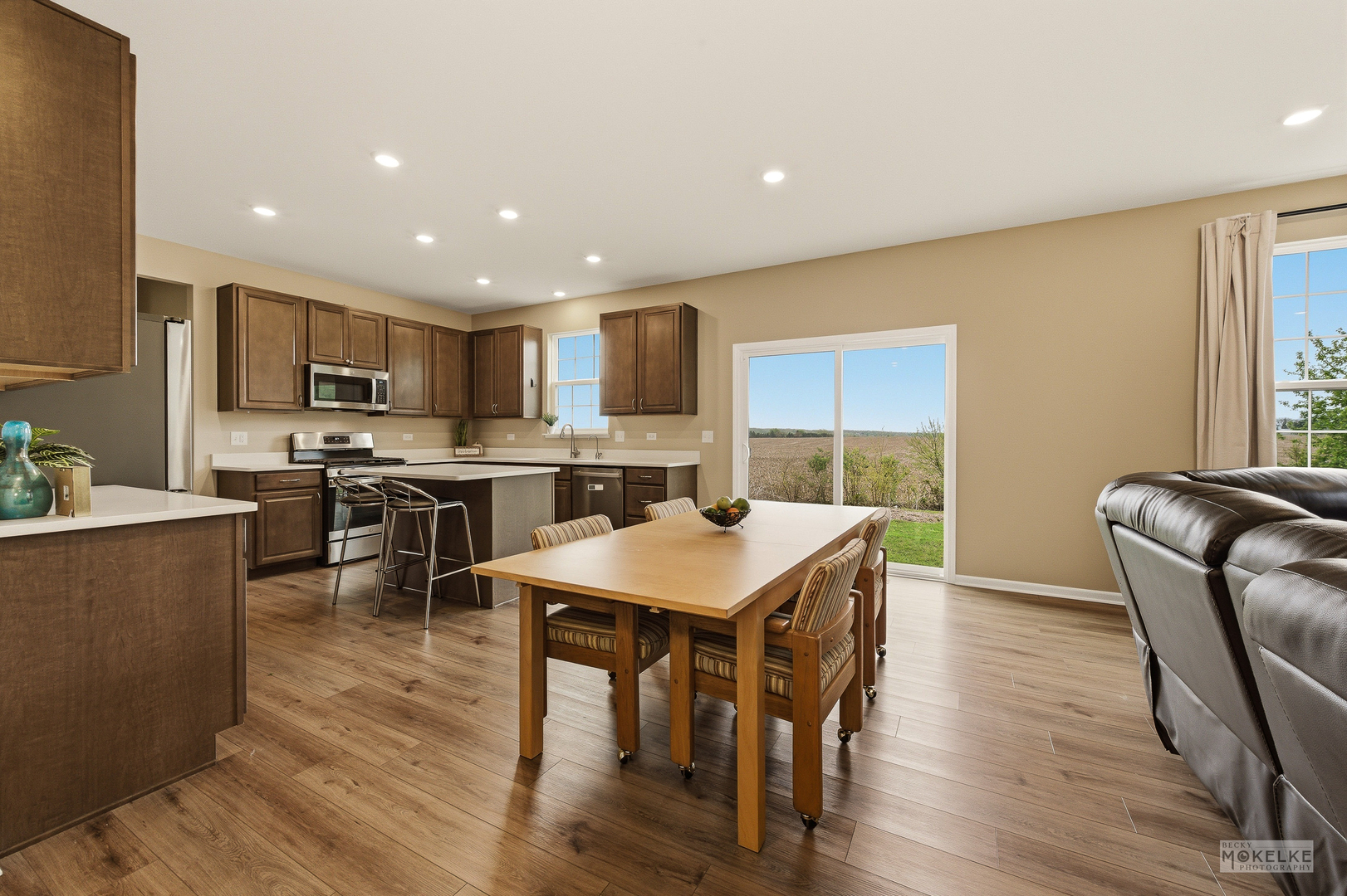 1303 Collins Drive, Elburn, IL 60119