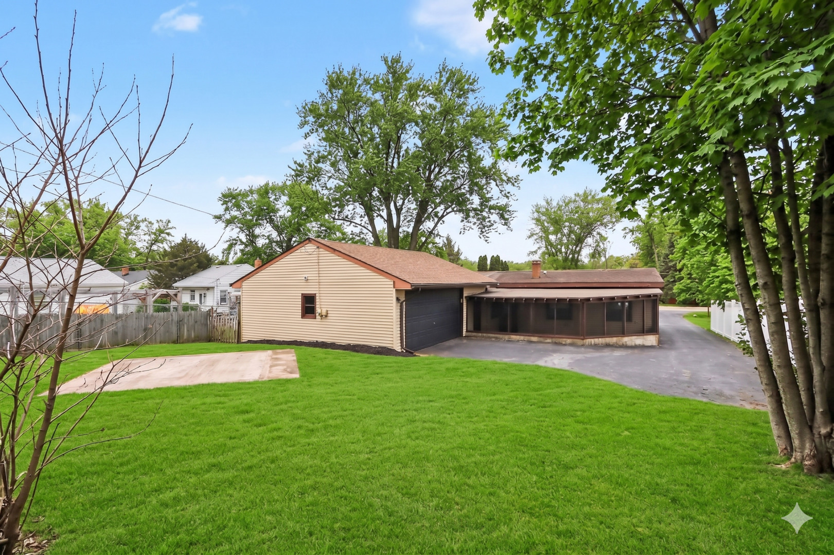 629 Thornton Street, Lockport, IL 60441