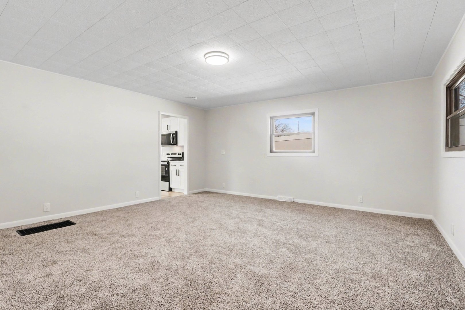 629 Thornton Street, Lockport, IL 60441