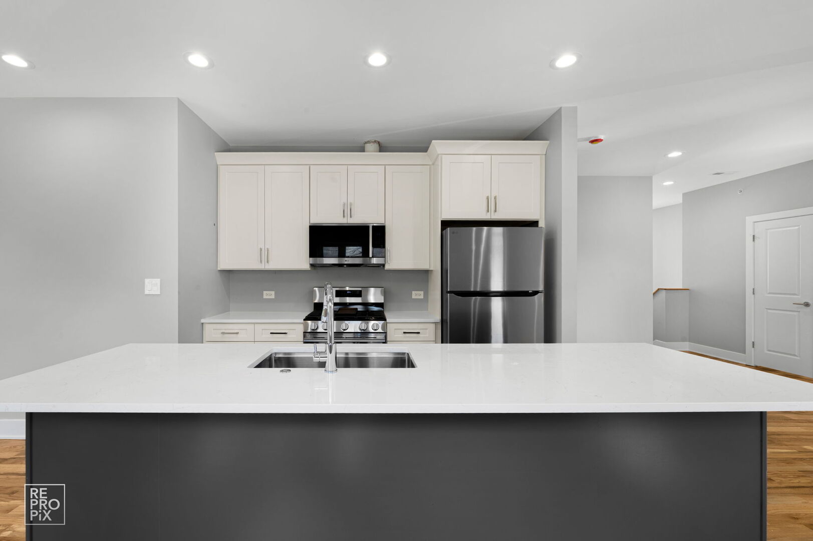 8734 Kimball Avenue #2, Skokie, IL 60076