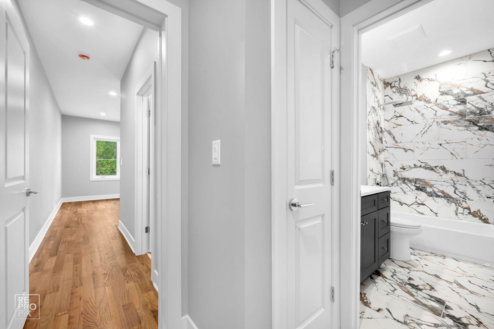 8734 Kimball Avenue #2, Skokie, IL 60076