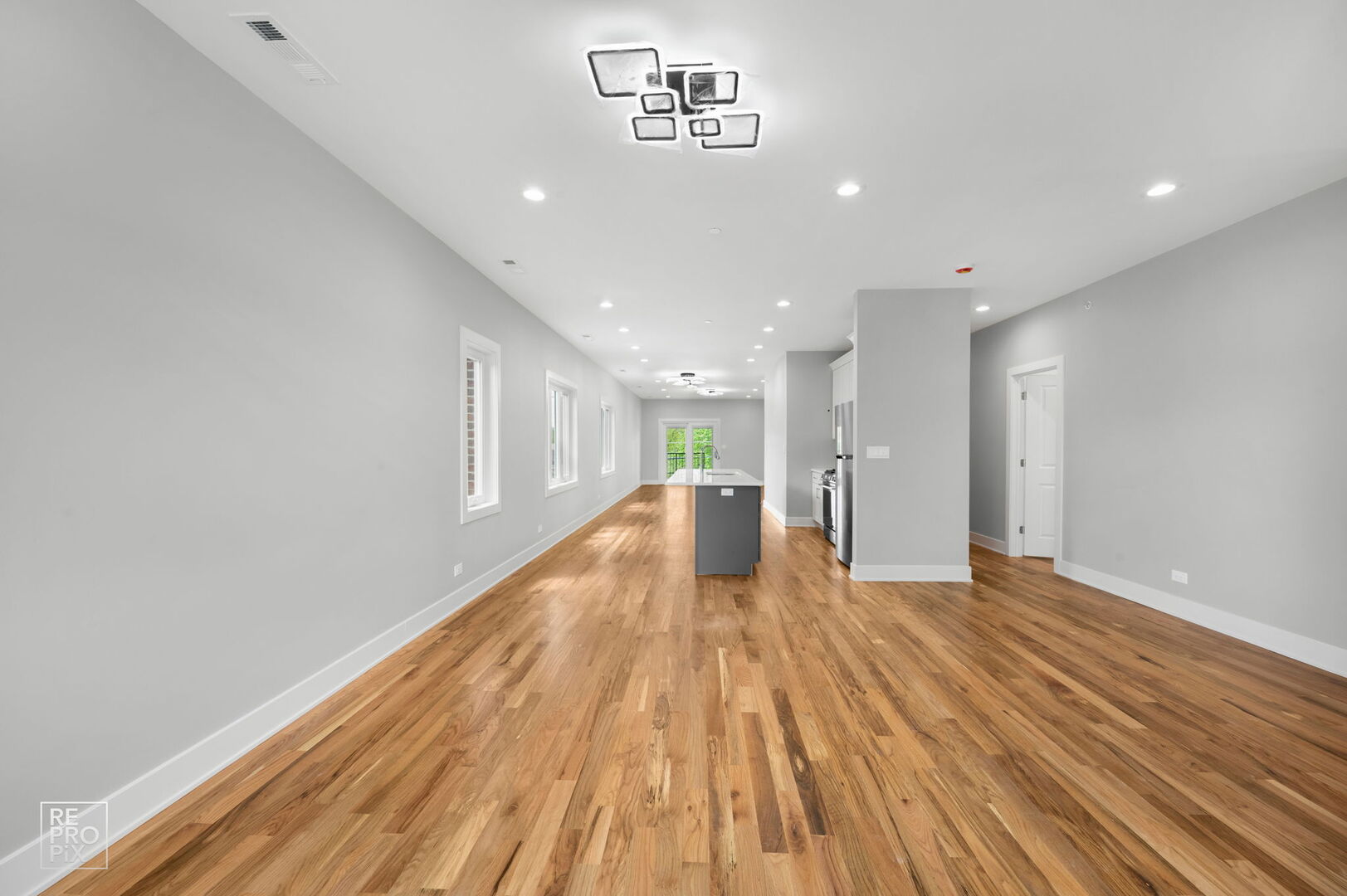 8734 Kimball Avenue #2, Skokie, IL 60076