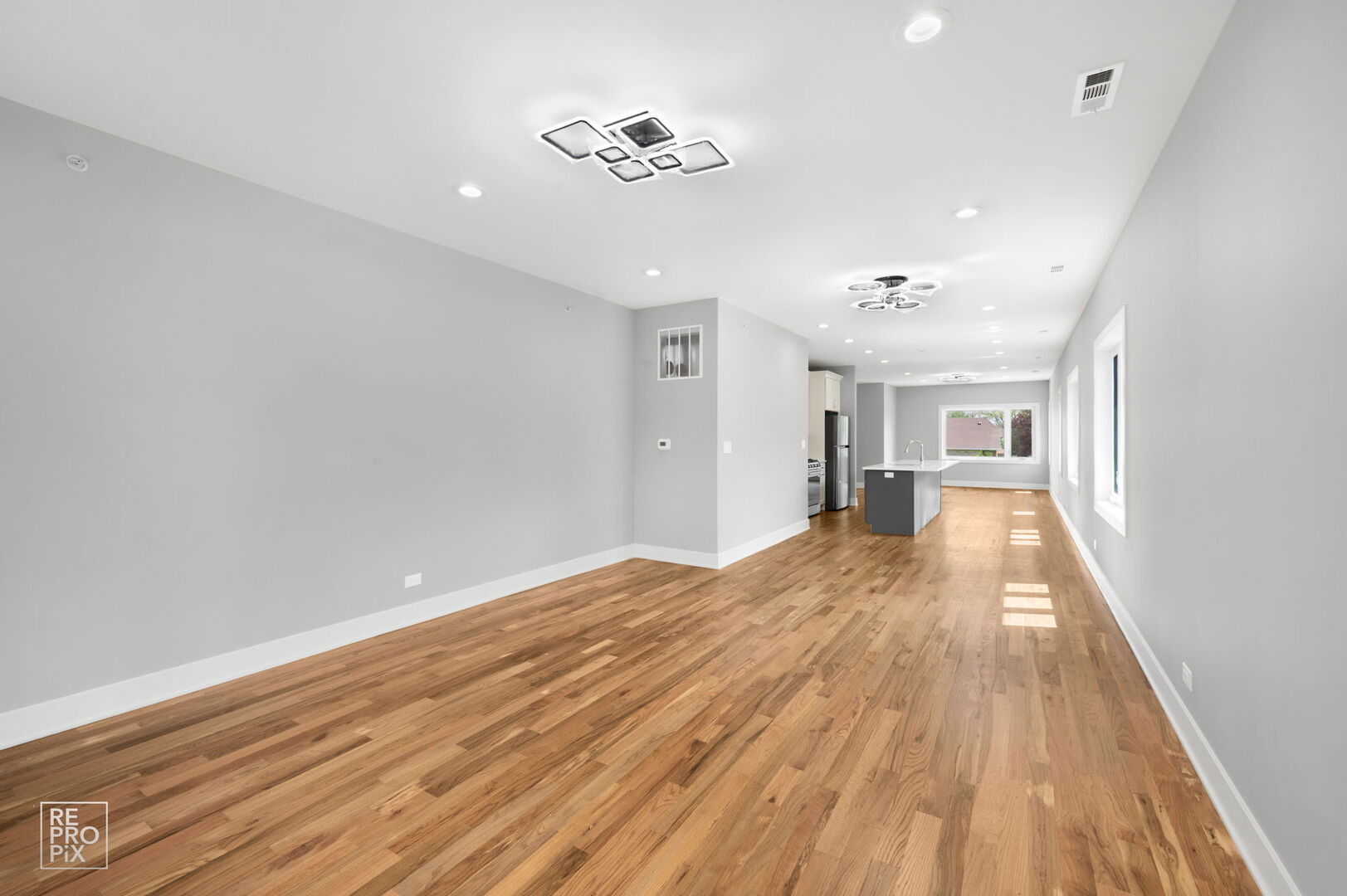 8734 Kimball Avenue #2, Skokie, IL 60076